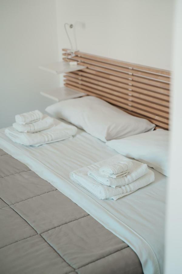 Dimora Mariu Bed & Breakfast Taranto Ngoại thất bức ảnh