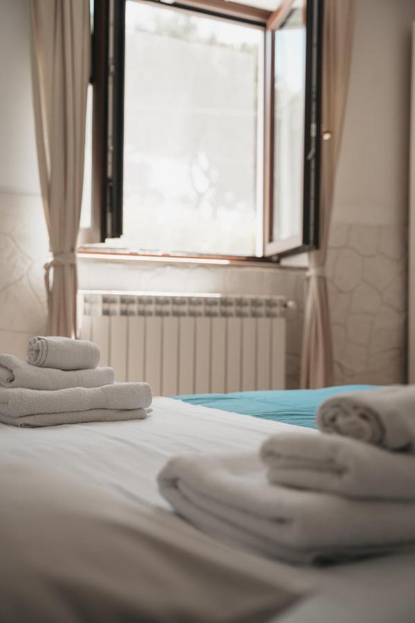 Dimora Mariu Bed & Breakfast Taranto Ngoại thất bức ảnh