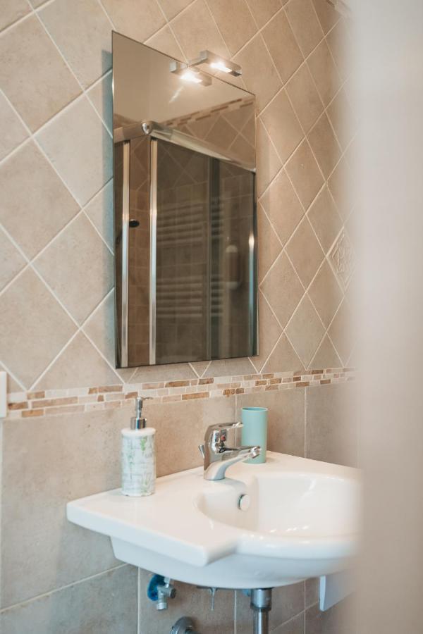Dimora Mariu Bed & Breakfast Taranto Ngoại thất bức ảnh